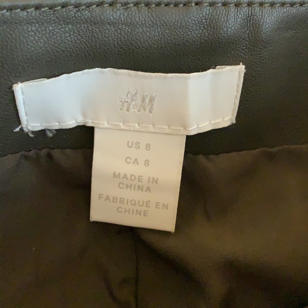 H&M Skirt - Picture 3 of 5
